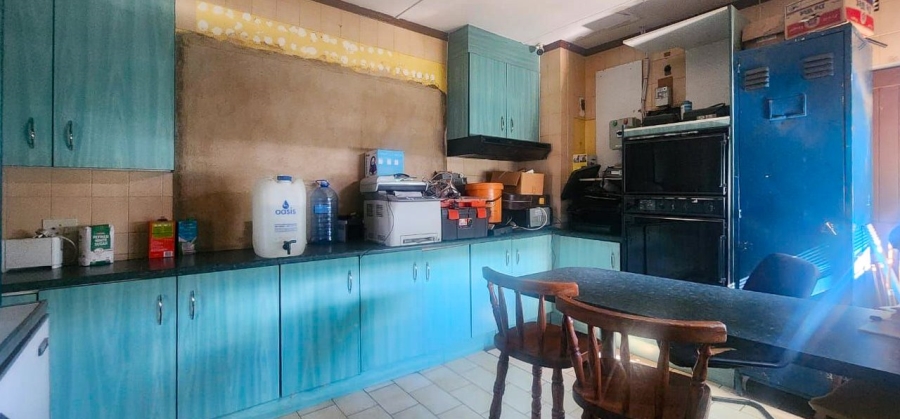  Bedroom Property for Sale in Flamwood North West